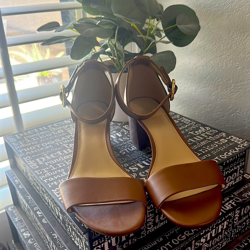 Micheal Kors sandals in the color luggage size 6